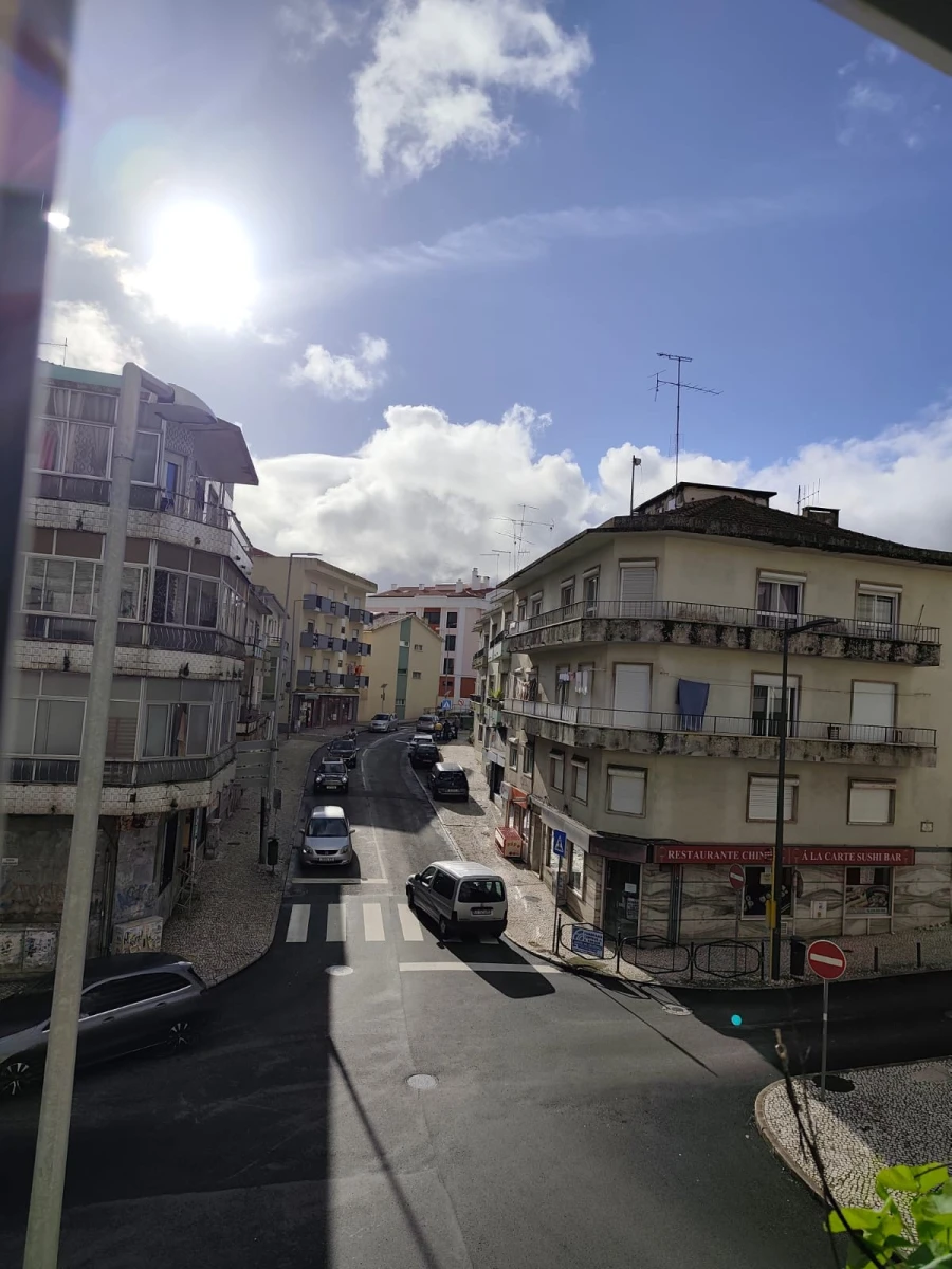 Apartamento T2 para Venda em Agualva e Mira-Sintra Foto 16