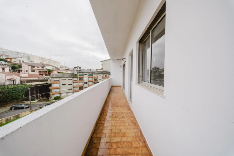 Apartamento T3 para Venda em Fânzeres e São Pedro da Cova Foto 18