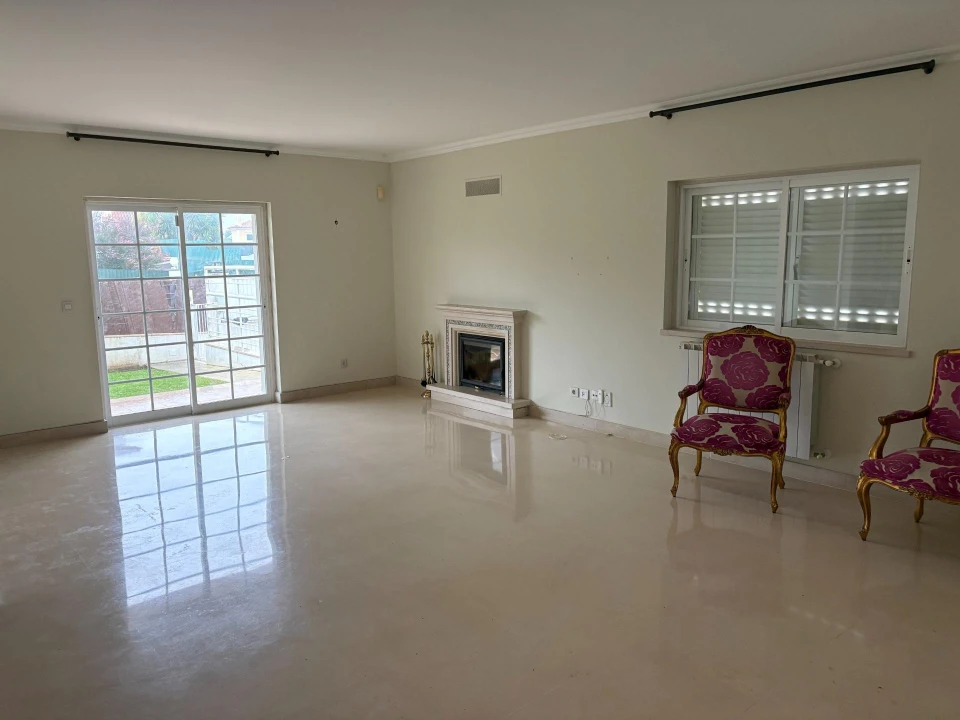 Moradia T6 para Venda em Cascais e Estoril Foto 3