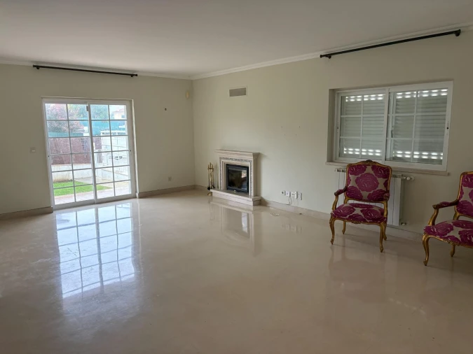 Moradia T6 para Venda em Cascais e Estoril Foto 3