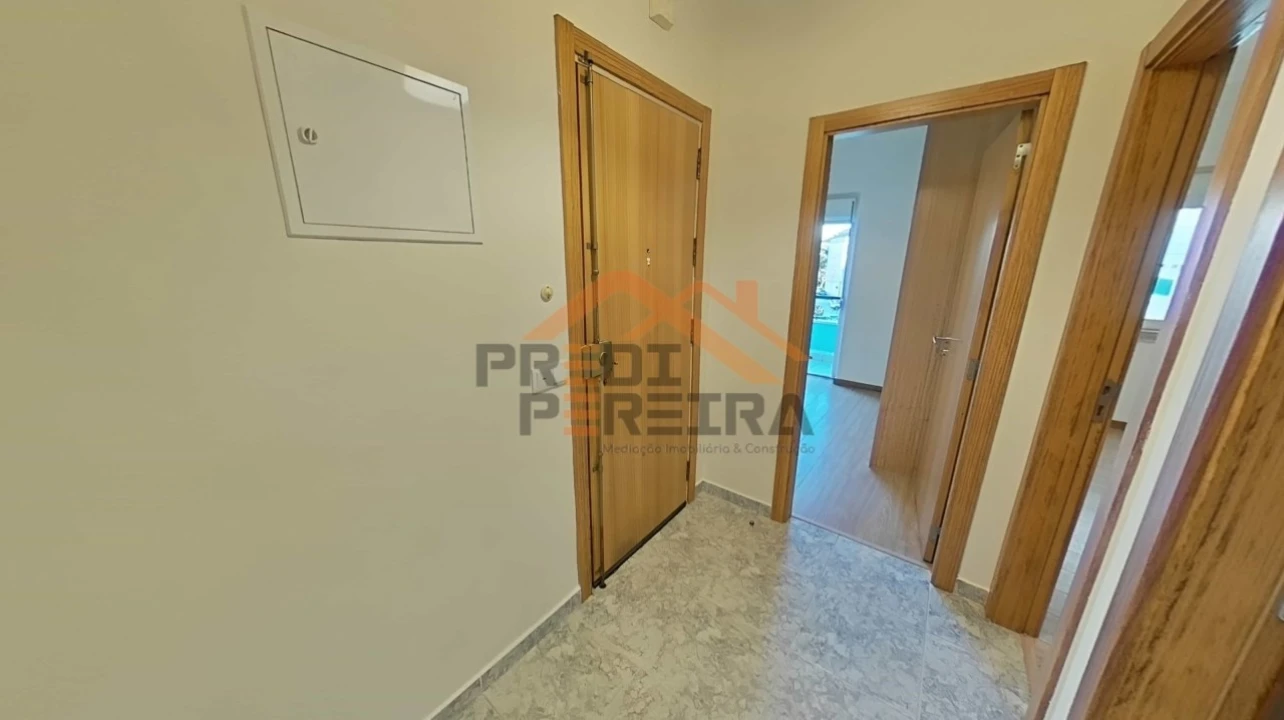 Apartamento T2 para Arrendamento em Odivelas Foto 10