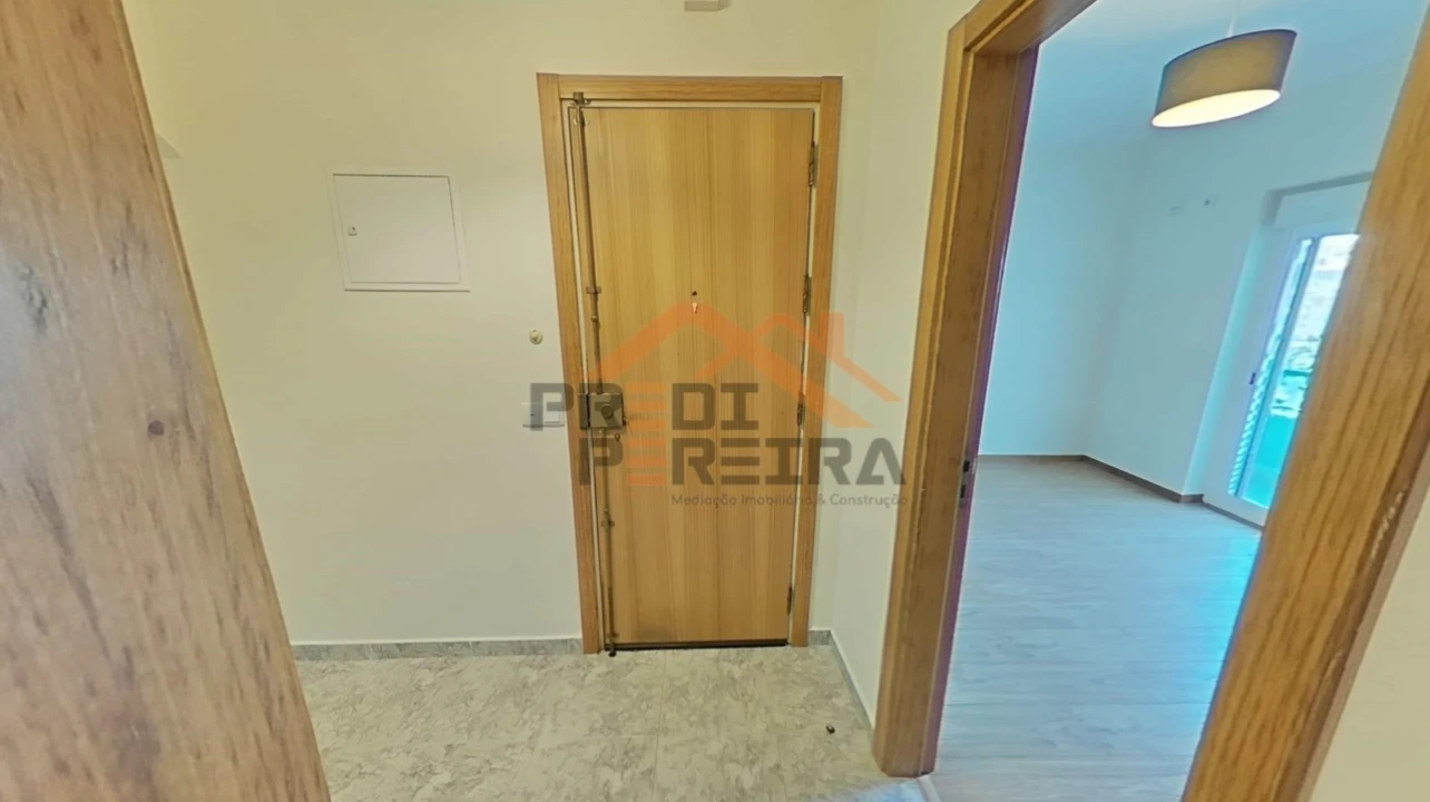 Apartamento T2 para Arrendamento em Odivelas Foto 16