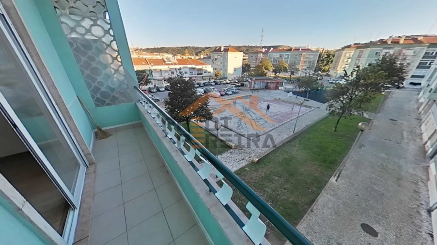 Apartamento T2 para Arrendamento em Odivelas Foto 6