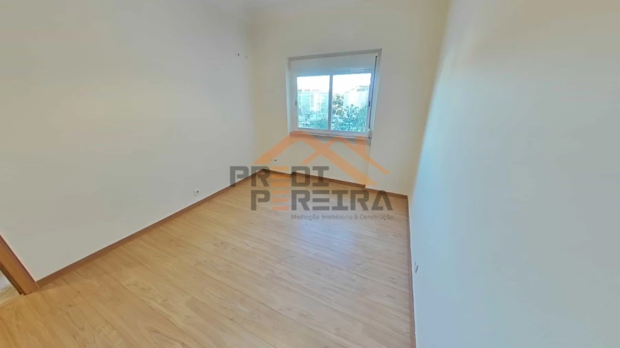Apartamento T2 para Arrendamento em Odivelas Foto 14