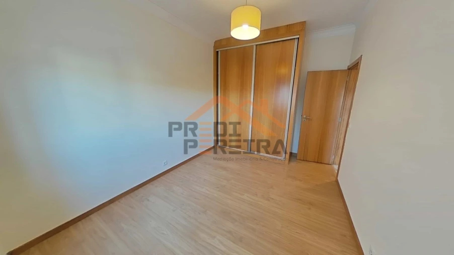 Apartamento T2 para Arrendamento em Odivelas Foto 15