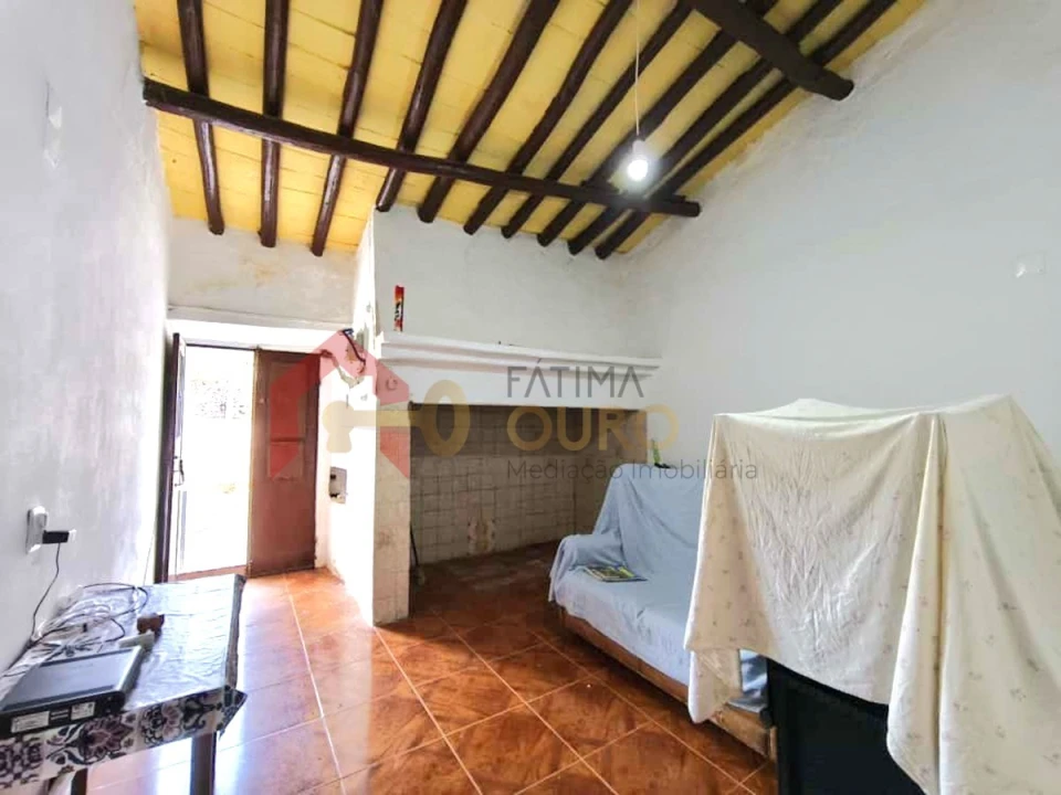 Moradia T2 para Venda em Barbacena e Vila Fernando Foto 2