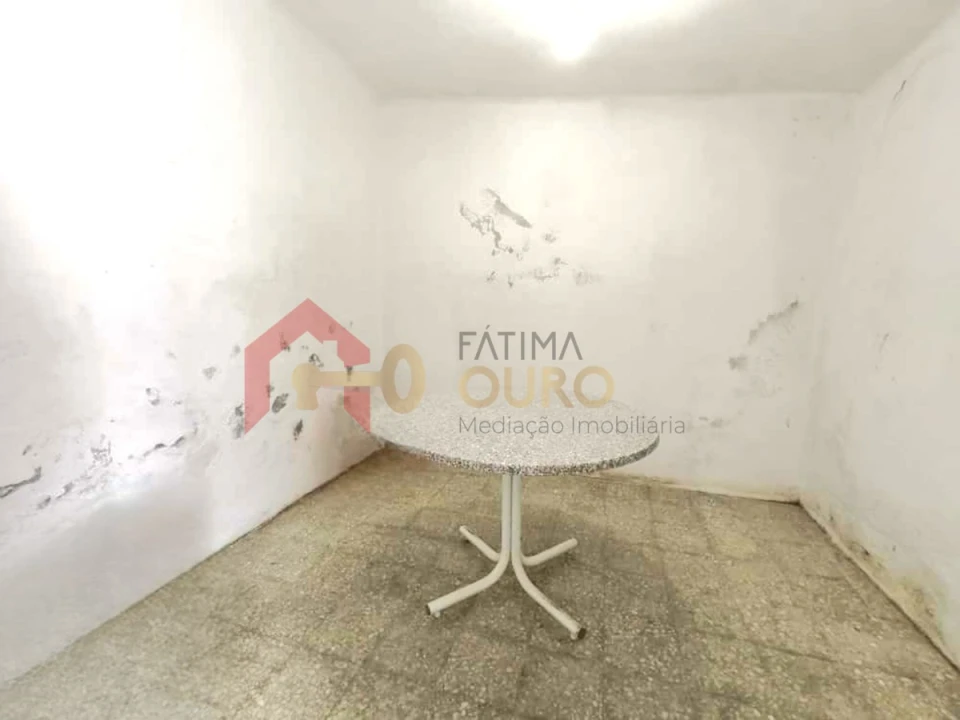 Moradia T2 para Venda em Barbacena e Vila Fernando Foto 8