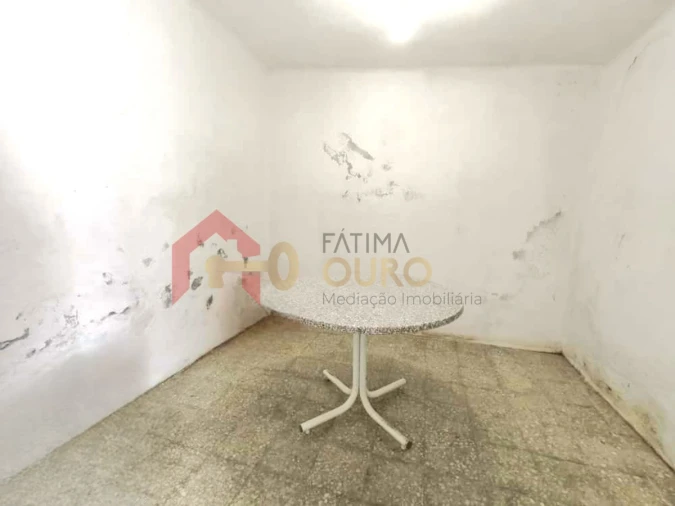 Moradia T2 para Venda em Barbacena e Vila Fernando Foto 8