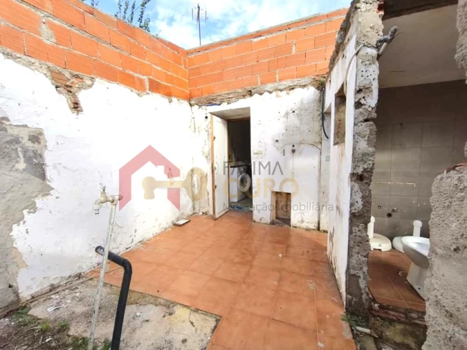 Moradia T2 para Venda em Barbacena e Vila Fernando Foto 9