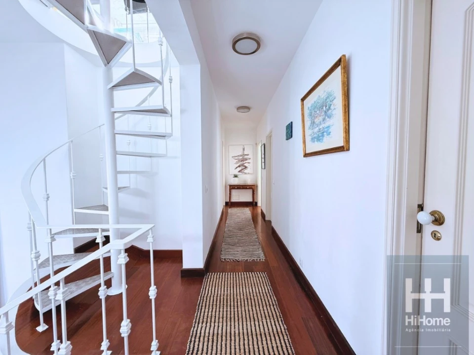 Moradia T4 para Venda em Caniço Foto 15