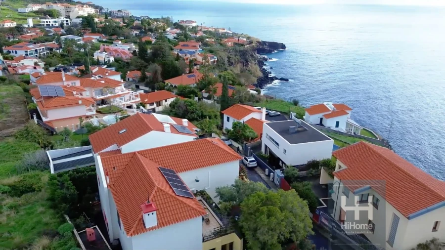 Moradia T4 para Venda em Caniço Foto 35