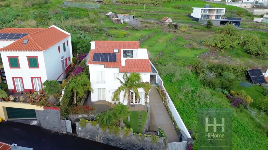 Moradia T4 para Venda em Caniço Foto 33