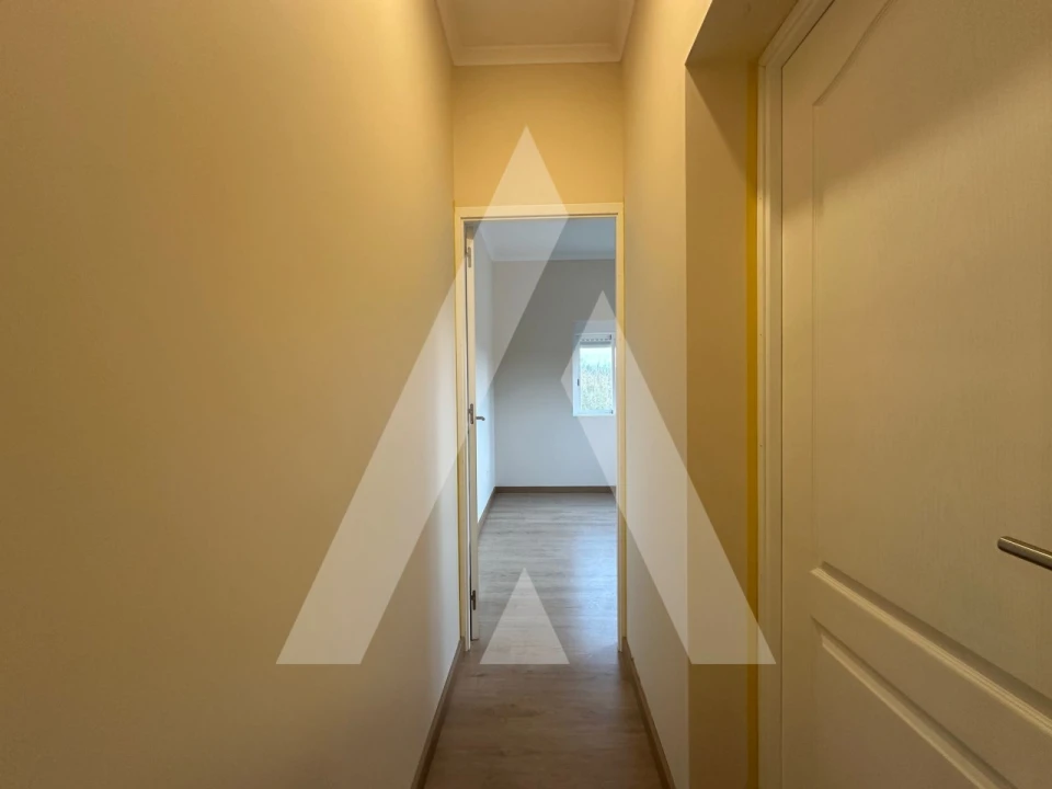 Moradia T3 para Venda em Sangalhos Foto 6