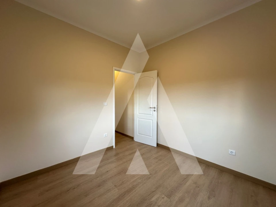 Moradia T3 para Venda em Sangalhos Foto 8