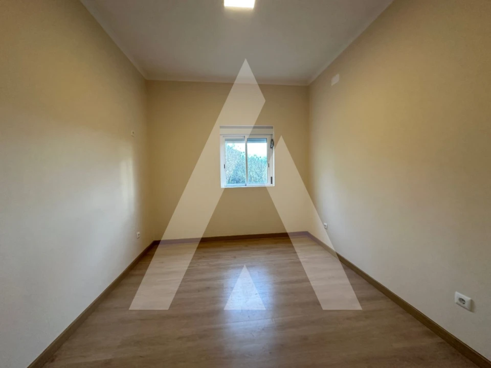 Moradia T3 para Venda em Sangalhos Foto 11