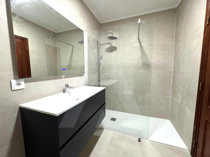 Apartamento T2 para Venda em Glória e Vera Cruz Foto 32