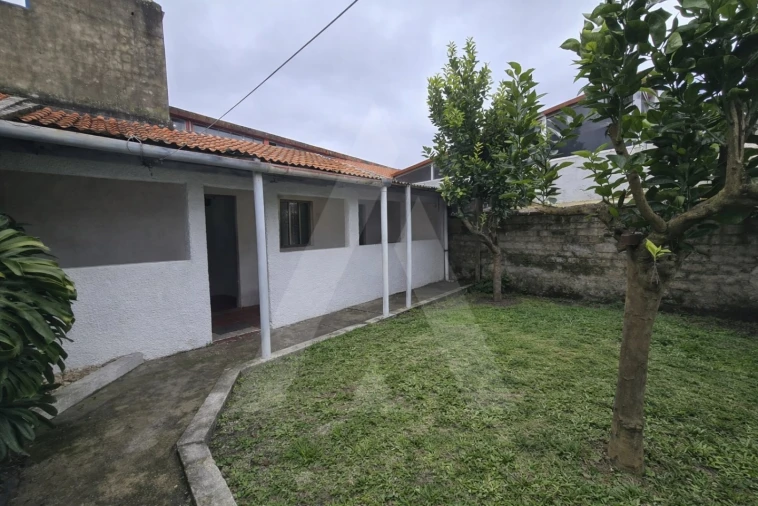 Moradia T3 para Venda em Glória e Vera Cruz Foto 2