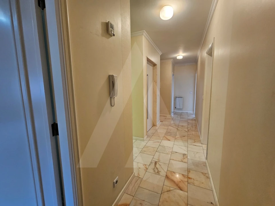 Moradia T4 para Arrendamento em Glória e Vera Cruz Foto 33