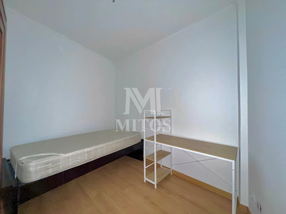 Apartamento T1 para Arrendamento em Santa Maria Maior e Monserrate e Meadela Foto 12