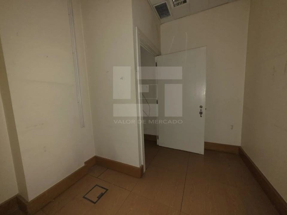 Loja para Venda em Arroios Foto 11