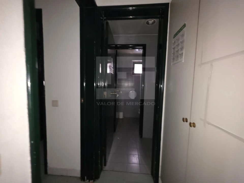 Loja para Venda em Arroios Foto 16