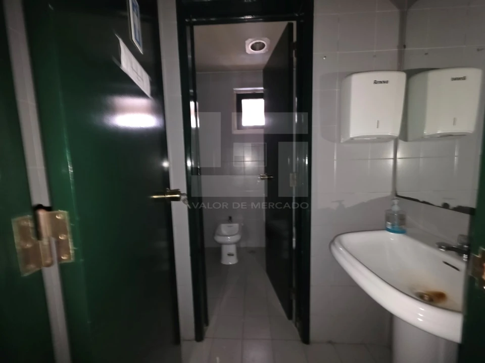 Loja para Venda em Arroios Foto 17