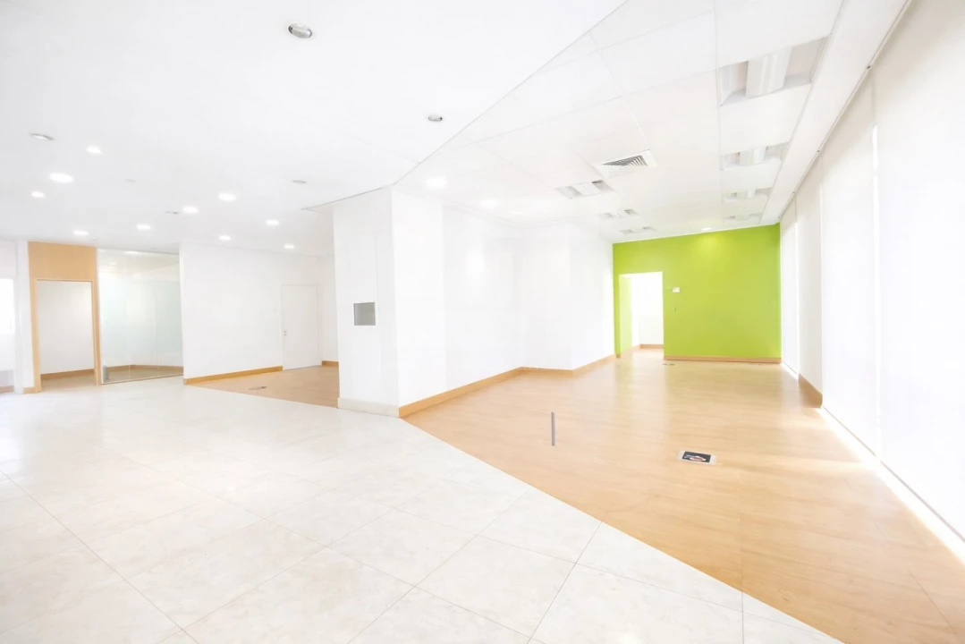 Loja para Venda em Arroios Foto 1