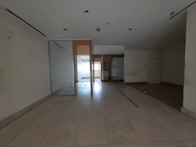 Loja para Venda em Arroios Foto 4