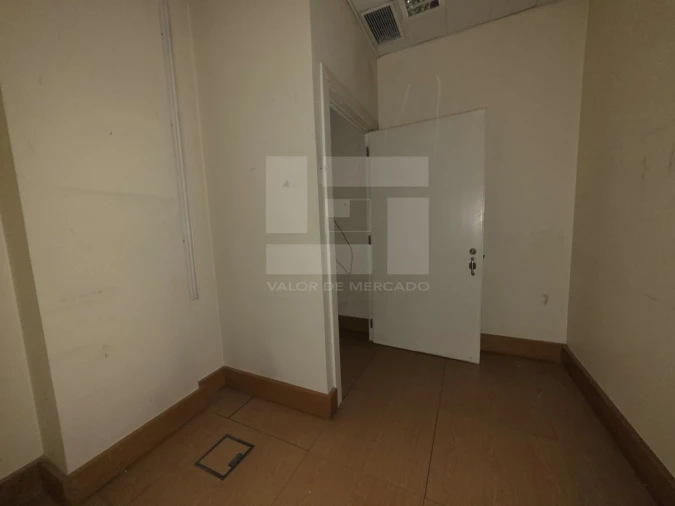 Loja para Venda em Arroios Foto 11