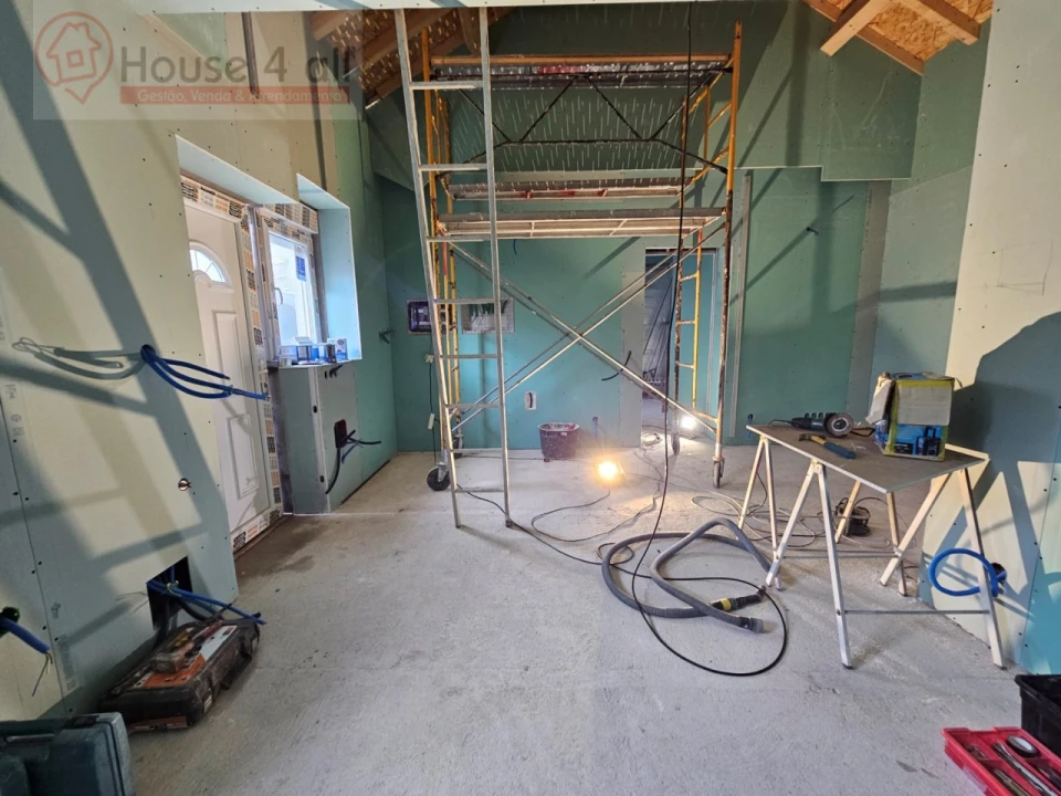 Moradia T1 para Venda em Nossa Senhora do Pópulo, Coto e São Gregório Foto 4