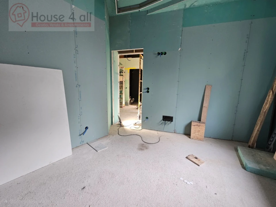 Moradia T1 para Venda em Nossa Senhora do Pópulo, Coto e São Gregório Foto 7