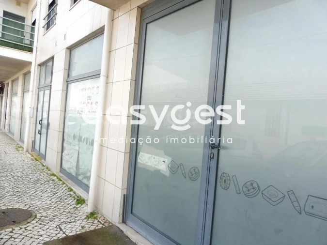 Loja para Venda em Marinha Grande Foto 1