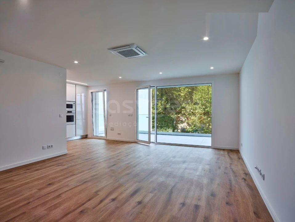 Apartamento T2 para Venda em Nazare Foto 2