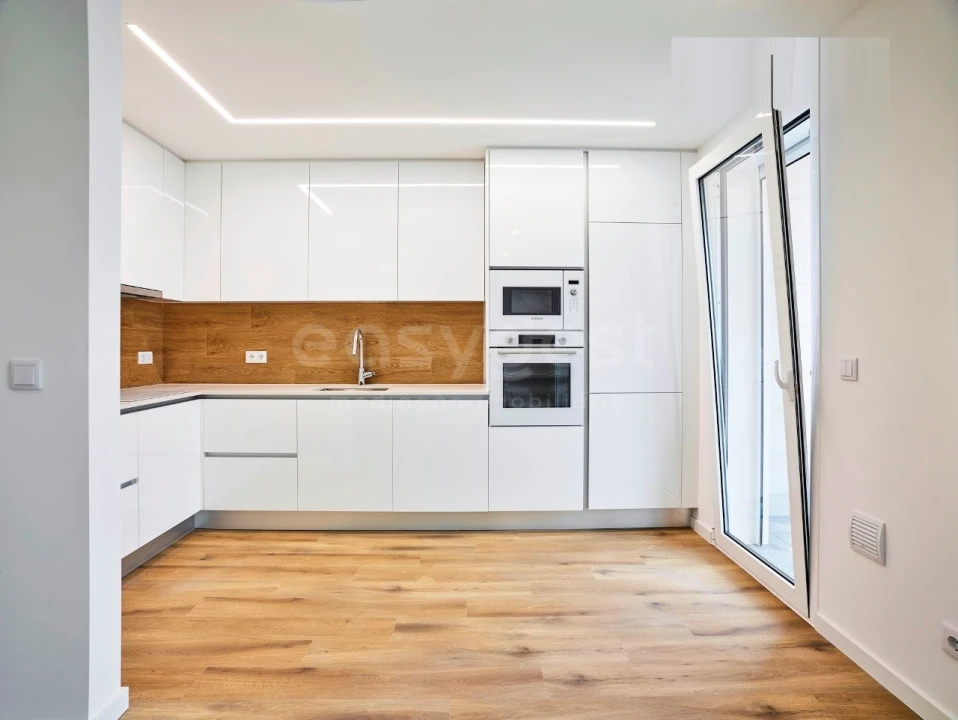 Apartamento T2 para Venda em Nazare Foto 3