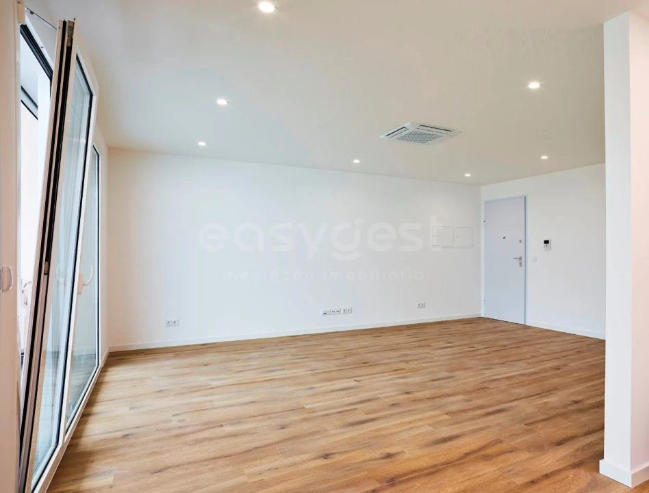 Apartamento T2 para Venda em Nazare Foto 9