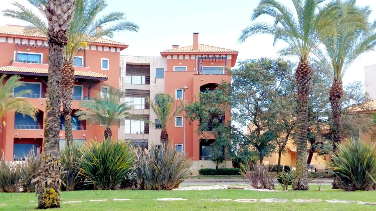 Apartamento T2 para Venda em Quarteira Foto 2