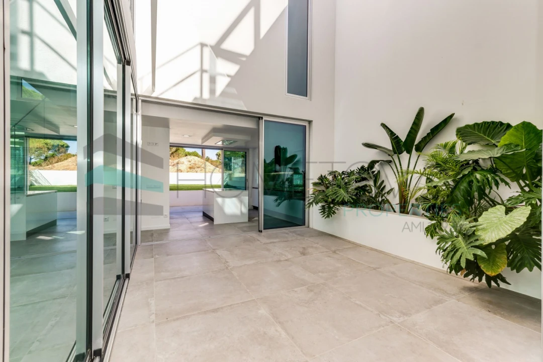 Moradia T4 para Venda em Almancil Foto 2