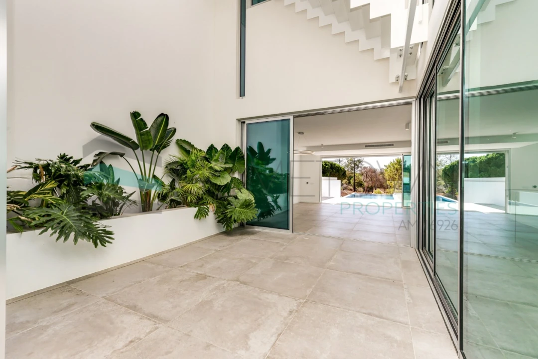 Moradia T4 para Venda em Almancil Foto 10