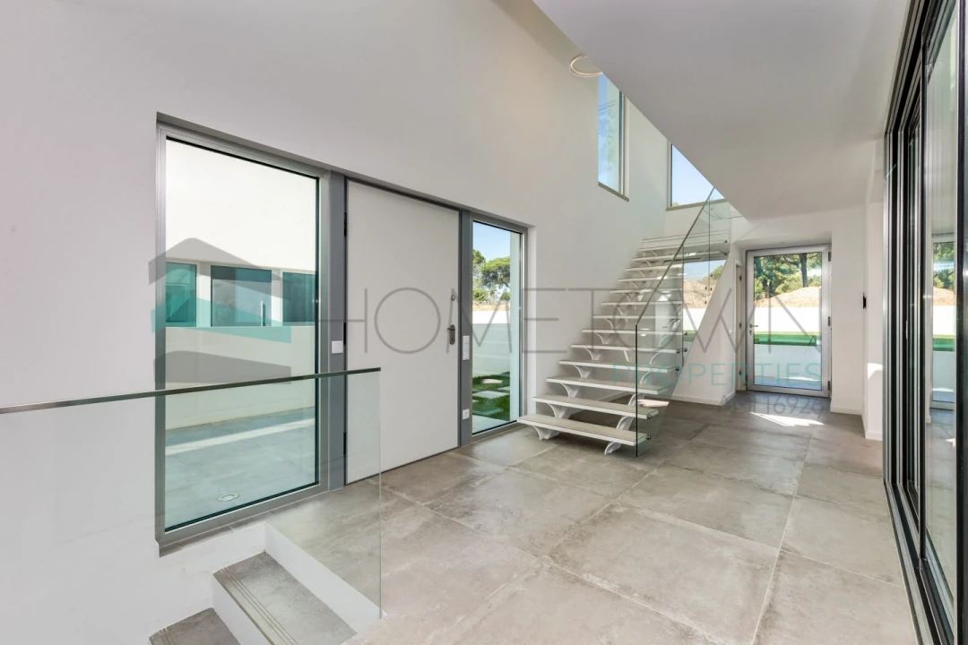 Moradia T4 para Venda em Almancil Foto 14