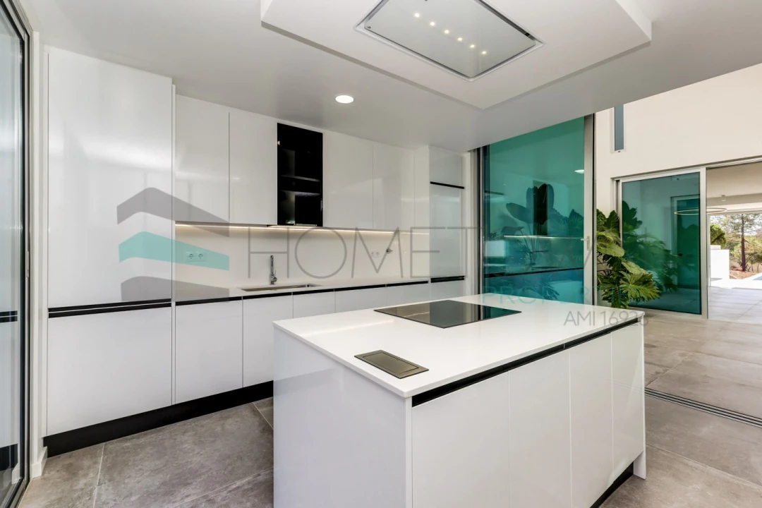 Moradia T4 para Venda em Almancil Foto 20