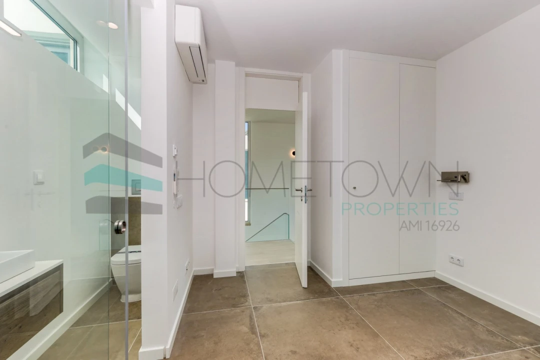 Moradia T4 para Venda em Almancil Foto 26