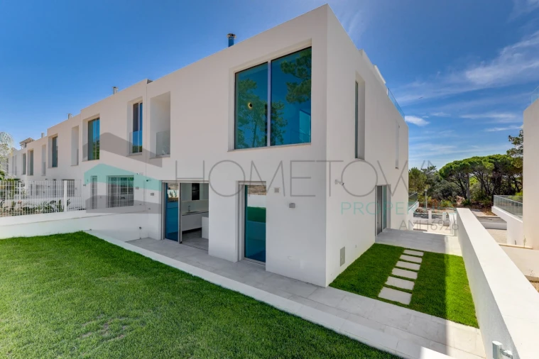 Moradia T4 para Venda em Almancil Foto 15