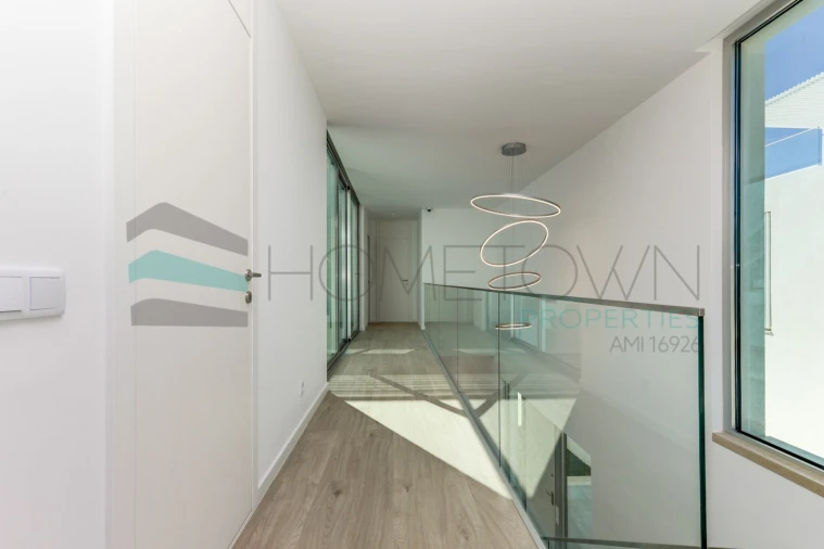 Moradia T4 para Venda em Almancil Foto 23