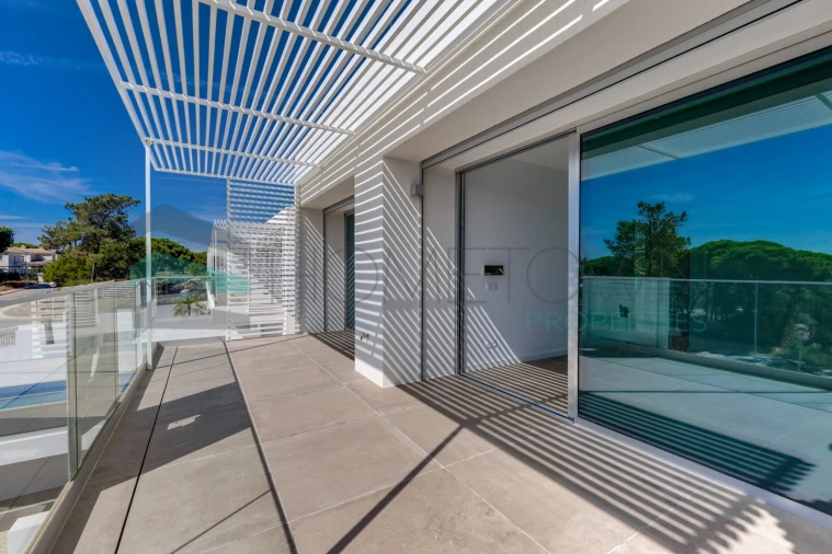 Moradia T4 para Venda em Almancil Foto 32