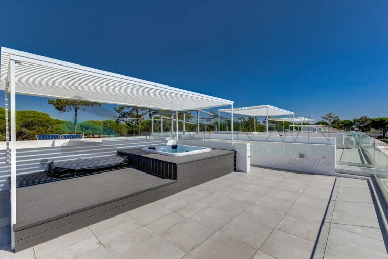 Moradia T4 para Venda em Almancil Foto 41