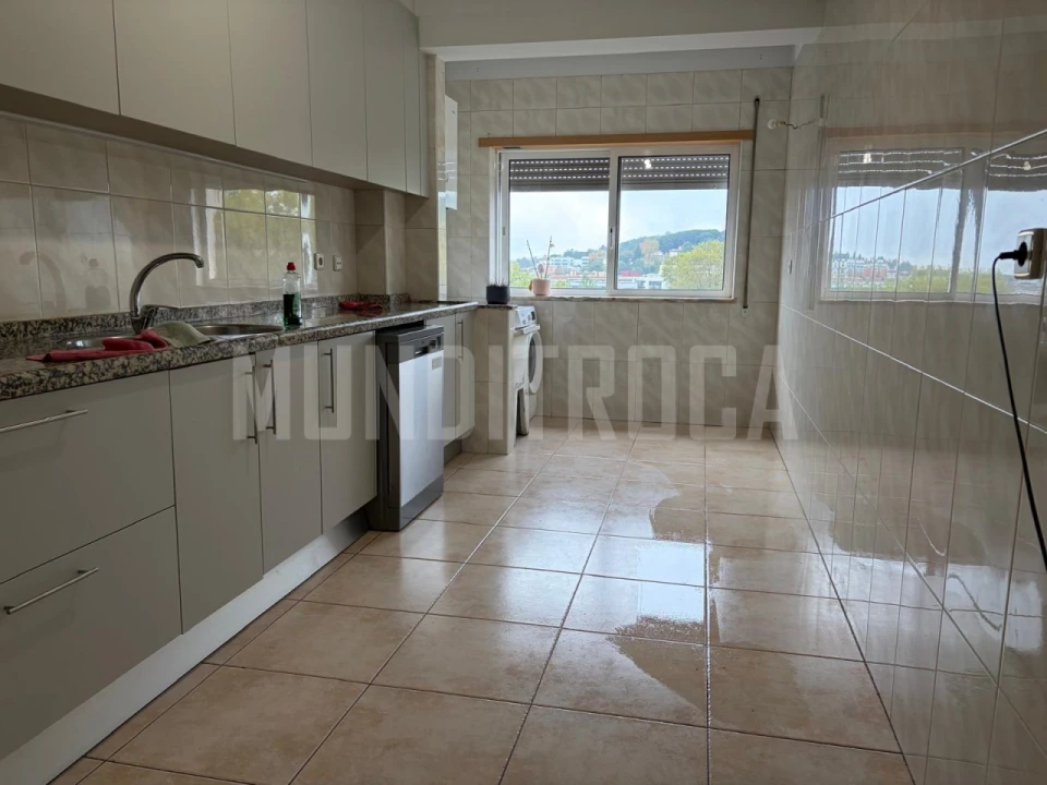 Apartamento T3 para Arrendamento em Gualtar Foto 14