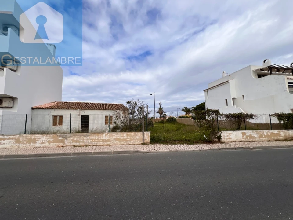 Moradia T2 para Venda em Albufeira e Olhos de Água Foto 3