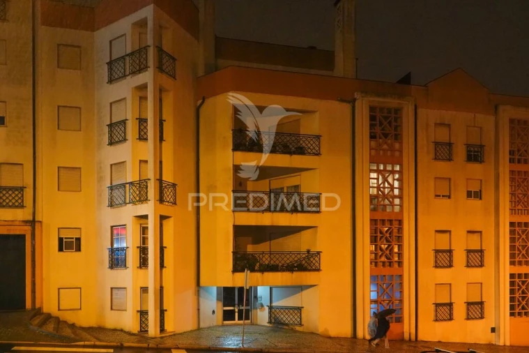 Apartamento T2 para Venda em Abrantes (São Vicente e São João) e Alferrarede Foto 1