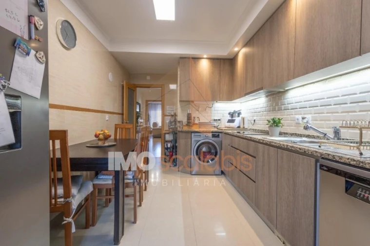 Apartamento T3 para Venda em Romeira e Várzea Foto 17