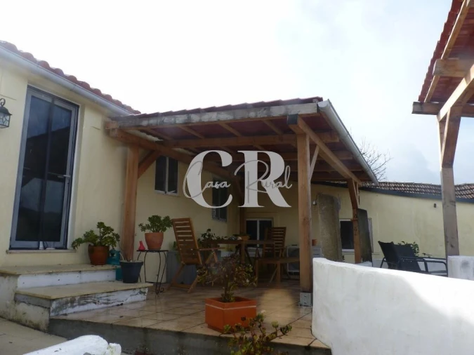 Moradia T3 para Venda em Almoster Foto 3